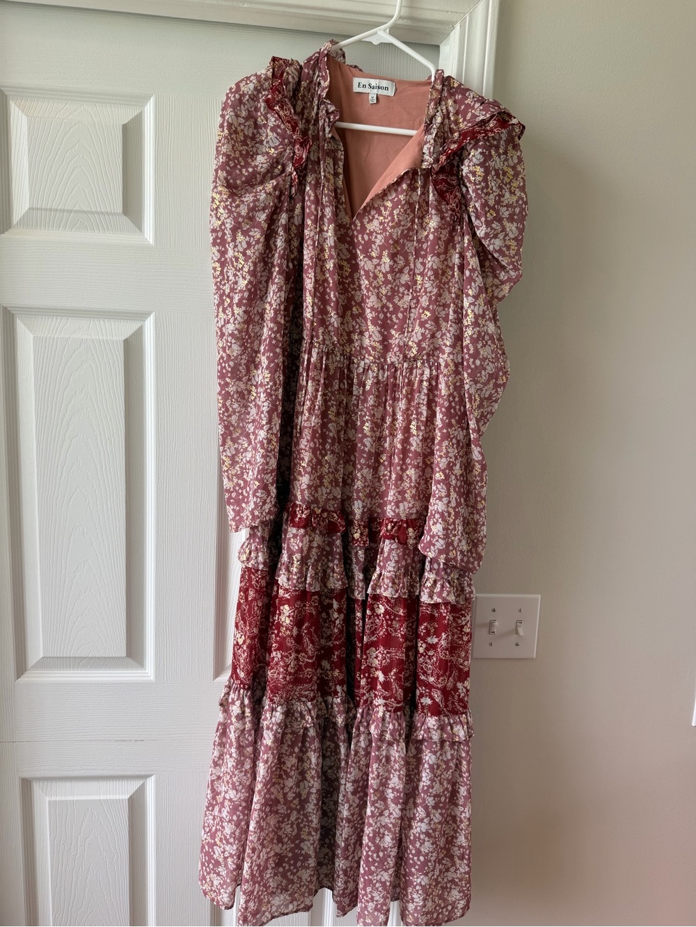 En Saison Layered Floral Maxi Dress in Mauve and Rose - Picture 4 of 5